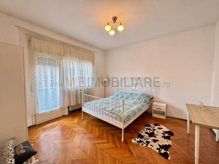Apartament cu 3 camere decomandat în Romană