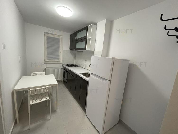 Apartament cu 2 camere decomandat, mobilat în Victoriei