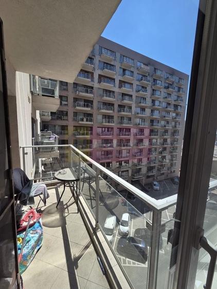Apartament cu 3 camere decomandat în Titan