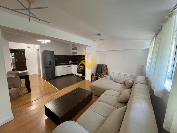 Apartament cu 4 camere semidecomandat, mobilat în Mărăști