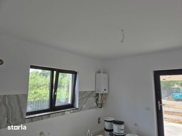 Casă cu 4 camere cu Teren 170 Mp în Central