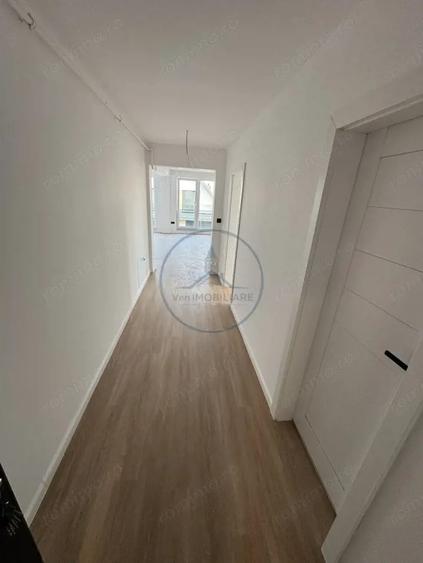 Apartament cu 3 camere semidecomandat în Central