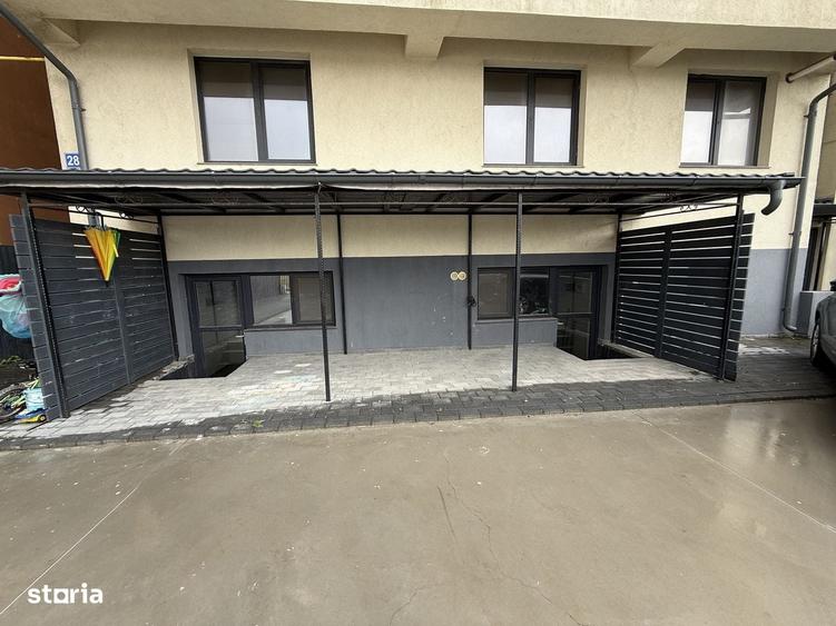 Apartament cu 3 camere semidecomandat în Nord