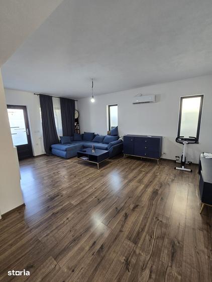Casă cu 3 camere cu Teren 300 Mp în Malu Mare