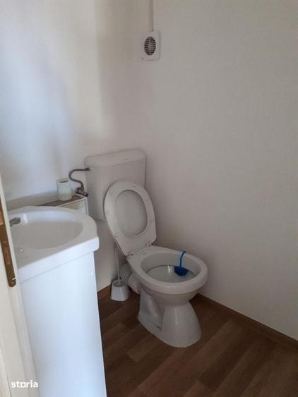 Spațiu comercial, de 65 mp, în Sub Arini