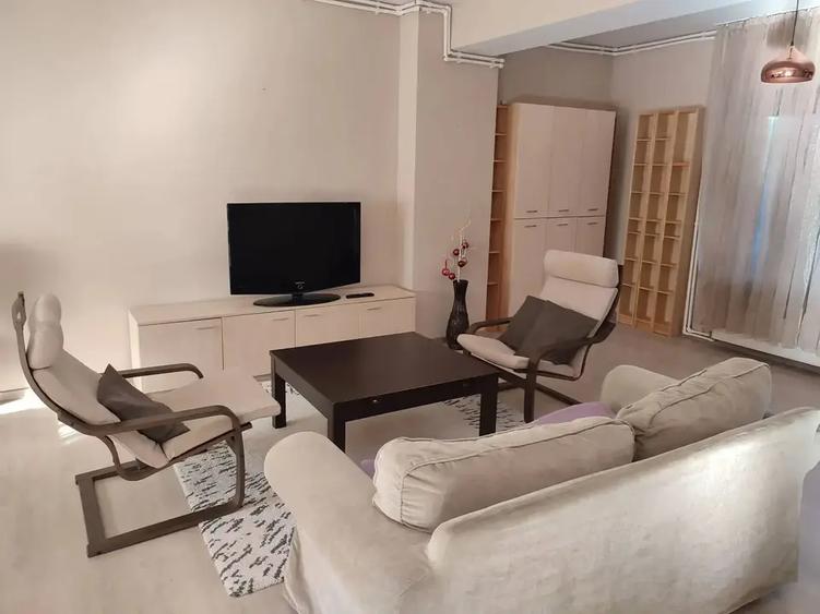 Apartament cu 4 camere decomandat, mobilat în Nord
