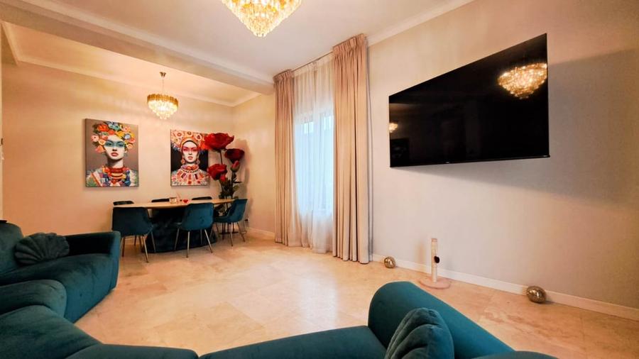 Apartament cu 4 camere decomandat, mobilat în Petrești
