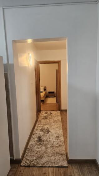Apartament cu 3 camere decomandat în Tomis Nord