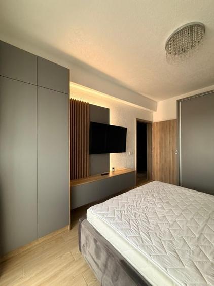 Apartament cu 2 camere decomandat, mobilat în Buziașului