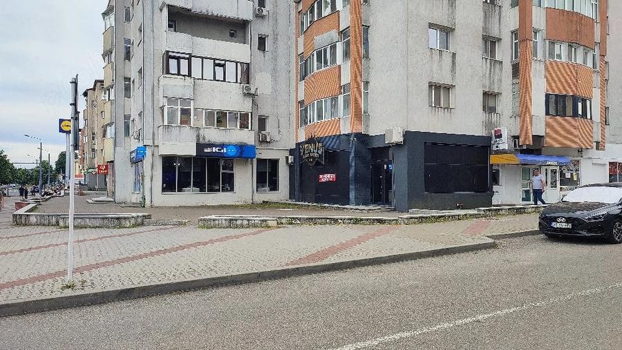 Spațiu comercial, de 93 mp, în Central