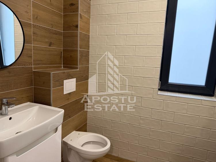 Duplex cu 5 camere cu Canalizare în Mehala