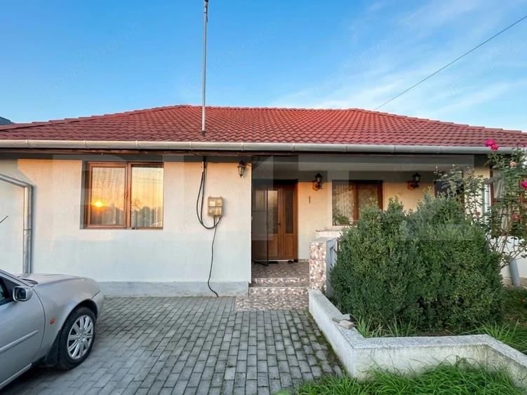 Casă cu Teren 1358 Mp în Dumbrava (Unirea)