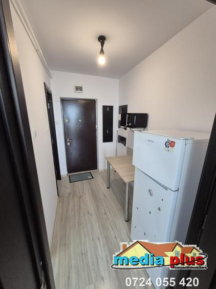 Garsonieră decomandată în Țiglina 1