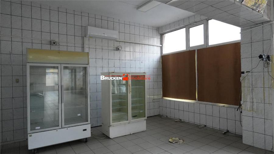 Spațiu comercial, de 232 mp, în Central