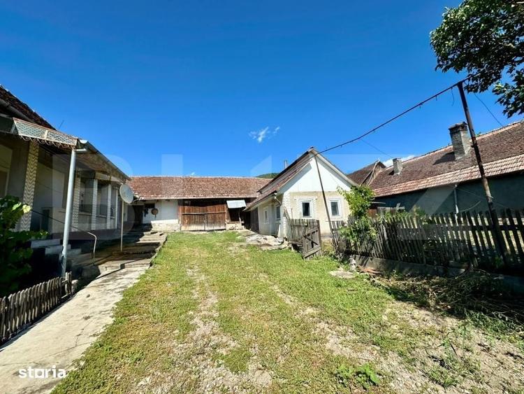 Casă cu 4 camere în Liviu Rebreanu