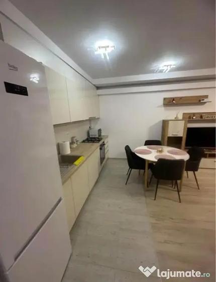 Apartament cu 2 camere semidecomandat în Central