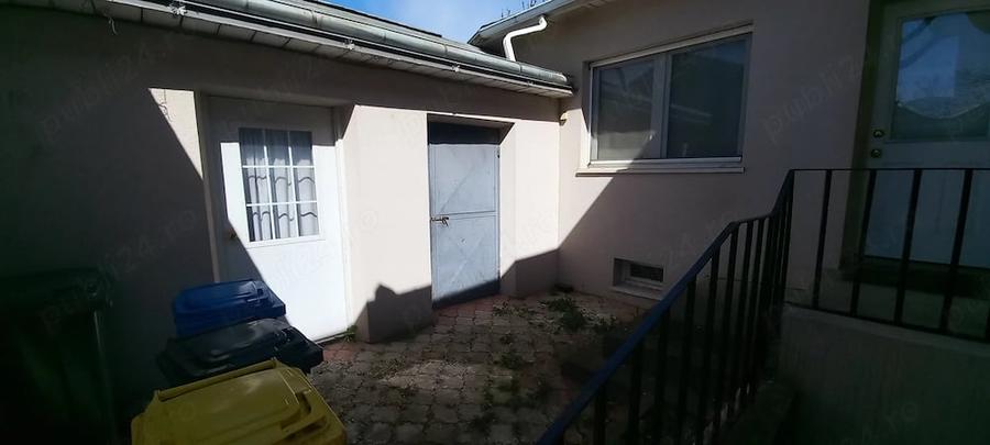 Casa de vanzare Suceava ideal AirBnB Triplex 356mp cu bai, bucatarii, utilitati separate 5 parcari - 4