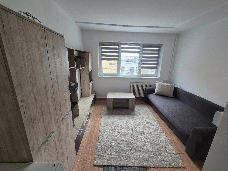 Garsonieră semidecomandată în Central