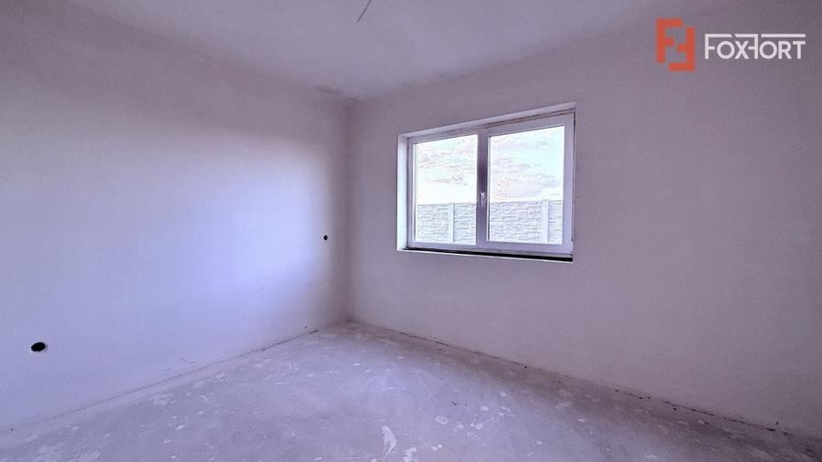 Casă cu 2 camere cu Teren 180 Mp în Sânandrei