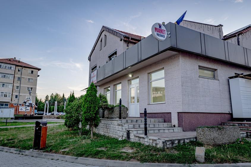 Spațiu comercial, de 58 mp, în Moinești