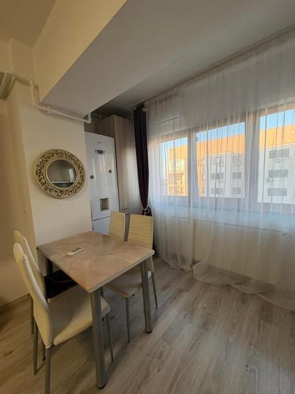 Apartament cu 2 camere în Splaiul Unirii