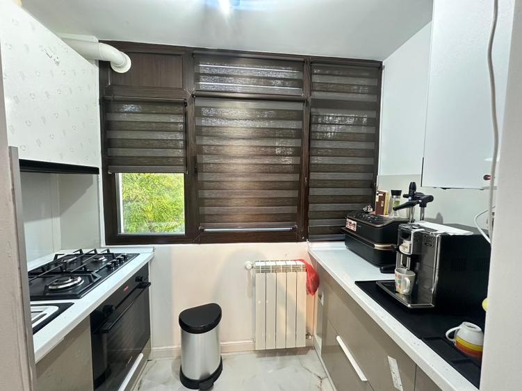 Apartament cu 2 camere decomandat în Micro 20