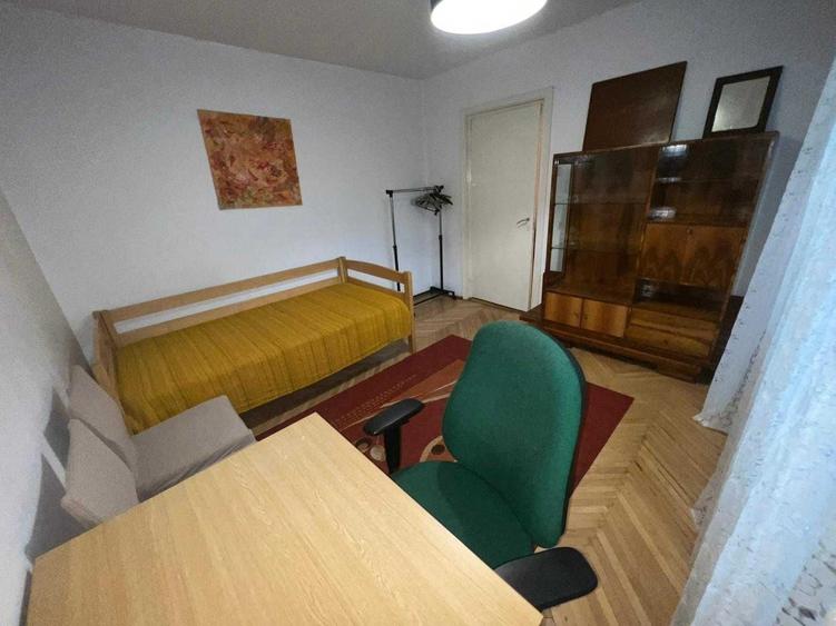 Apartament cu 3 camere decomandat în Tătărași