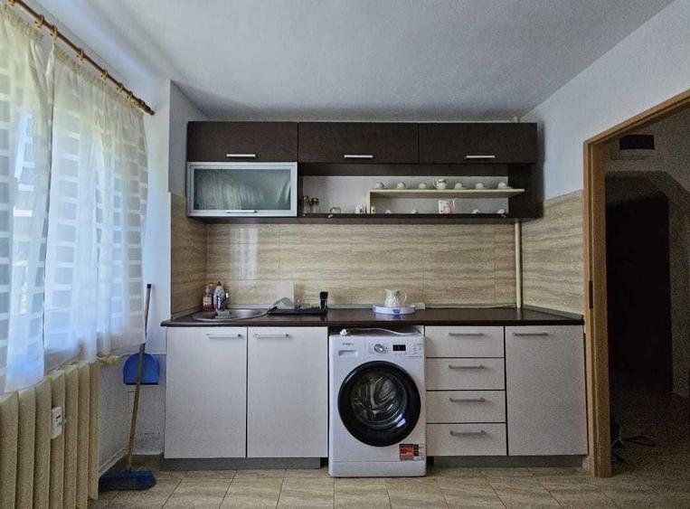 Inchiriez apartament 2 camere,semidecomandat,Craiova-Brazda lui Novac - 2