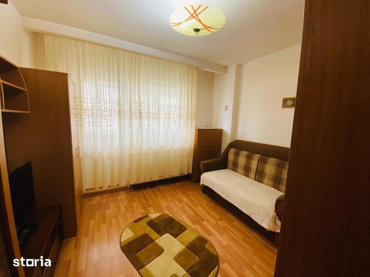 Apartament cu 3 camere, mobilat în Pantelimon