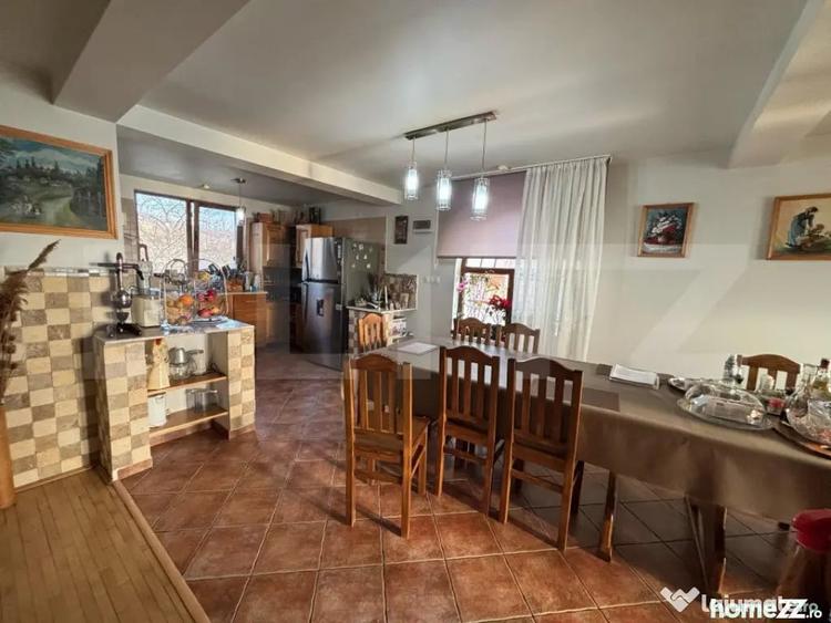 Casă cu 5 camere cu Teren 2300 Mp în Aninoasa