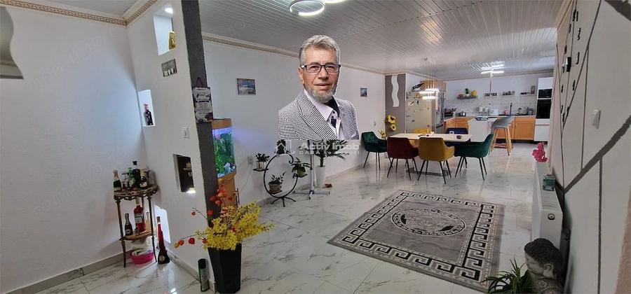 Casă cu Teren 216 Mp în Muncitoresc