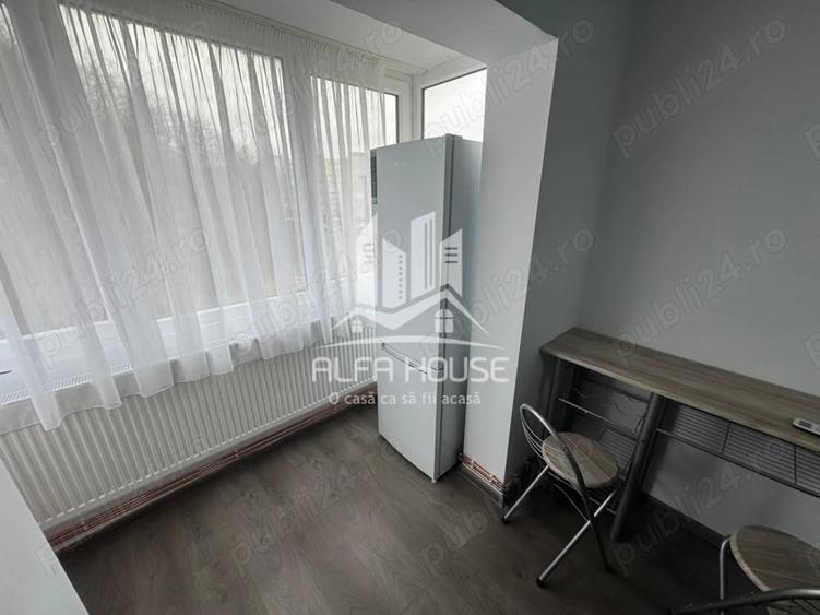Inchiriez 2 Camere Micro 2 - 7