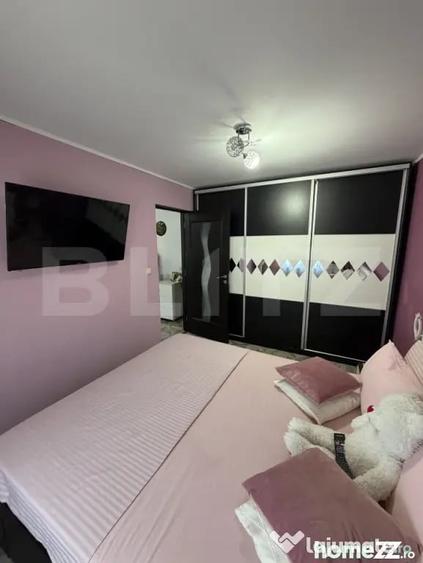 Apartament cu 3 camere semidecomandat în Central