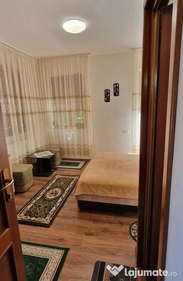 Casă cu 5 camere cu Teren 338 Mp în Sud