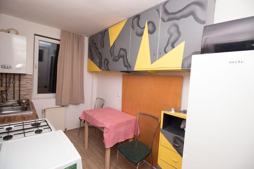 Apartament cu 2 camere decomandat în Cezar Petrescu