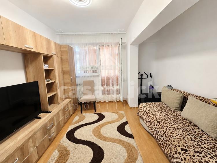 Apartament cu 2 camere decomandat în Micro 14
