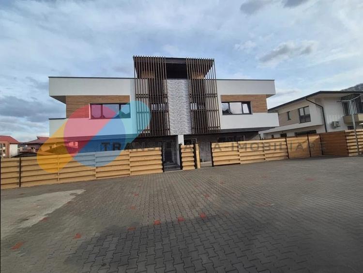 Casa 4 camere cu terasă panoramică - zona Parcul Poligon - 1