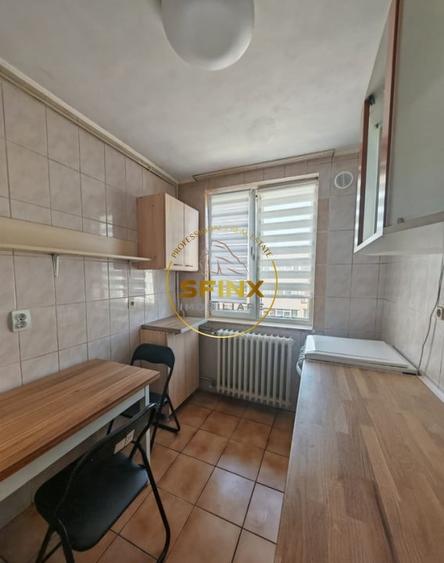 Apartament cu 3 camere decomandat în Colentina
