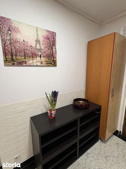 Apartament cu 3 camere decomandat, mobilat în Apărătorii Patriei