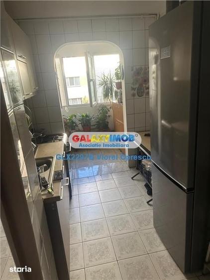 Apartament cu 3 camere decomandat, mobilat în Pantelimon