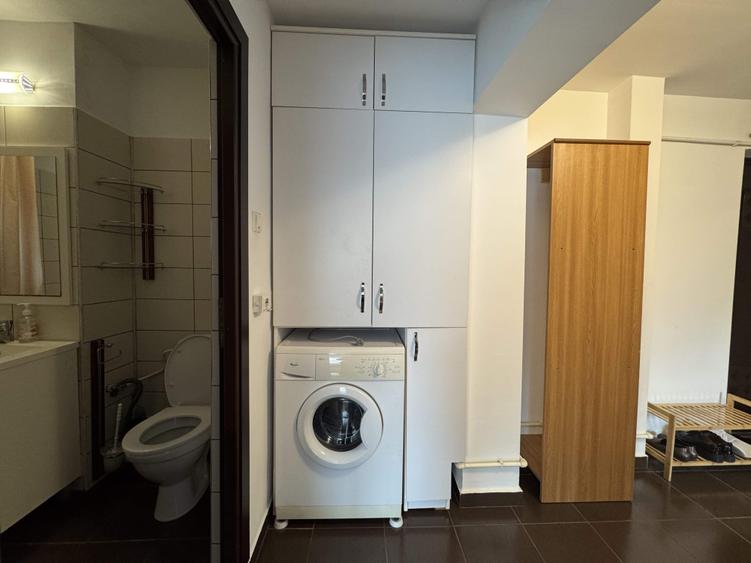 Apartament cu 2 camere decomandat în Orașul de Jos