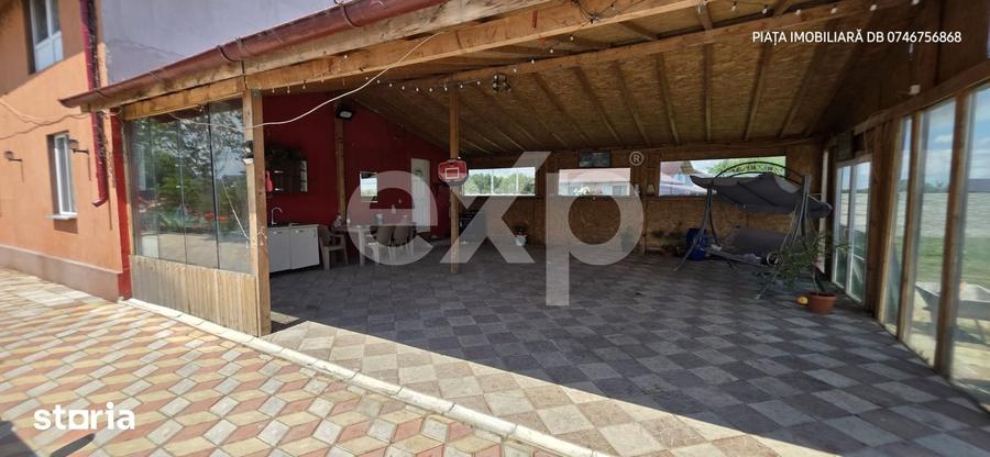 Casă cu 6 camere cu Teren 1438 Mp în Răcari