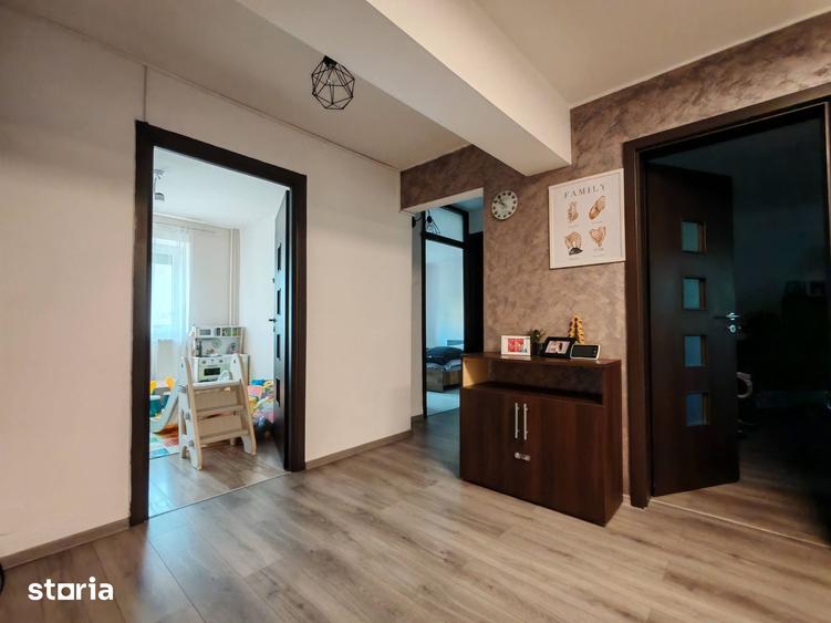 Apartament cu 3 camere decomandat în Iosia
