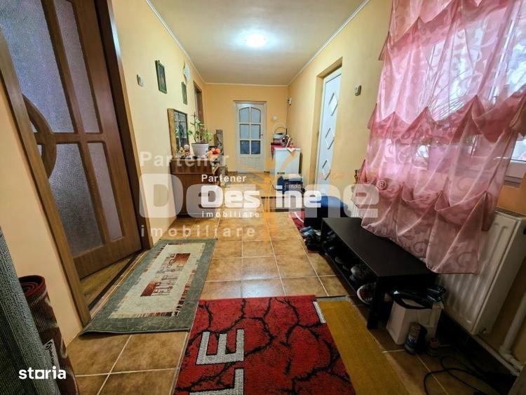 Apartament cu 2 camere decomandat în Valea Adâncă