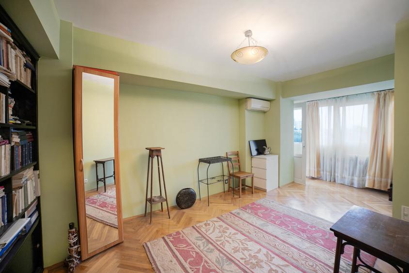 Apartament cu 4 camere decomandat, mobilat în Iancului
