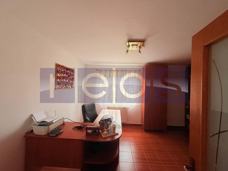 Casă individuală cu 7 camere cu Canalizare în Fundeni