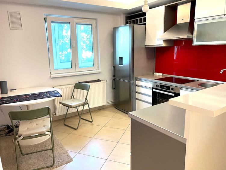 Apartament cu 2 camere decomandat în Rahova