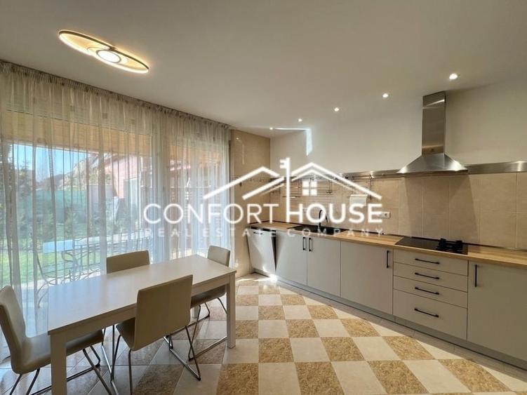 Duplex cu 5 camere cu Piscina în Iancu Nicolae