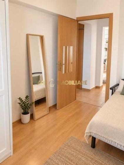 Apartament cu 3 camere decomandat, mobilat în Herăstrău