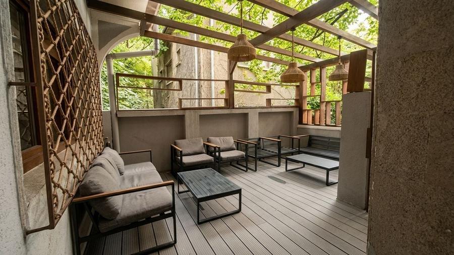 Apartament cu 3 camere semidecomandat, mobilat în Kiseleff